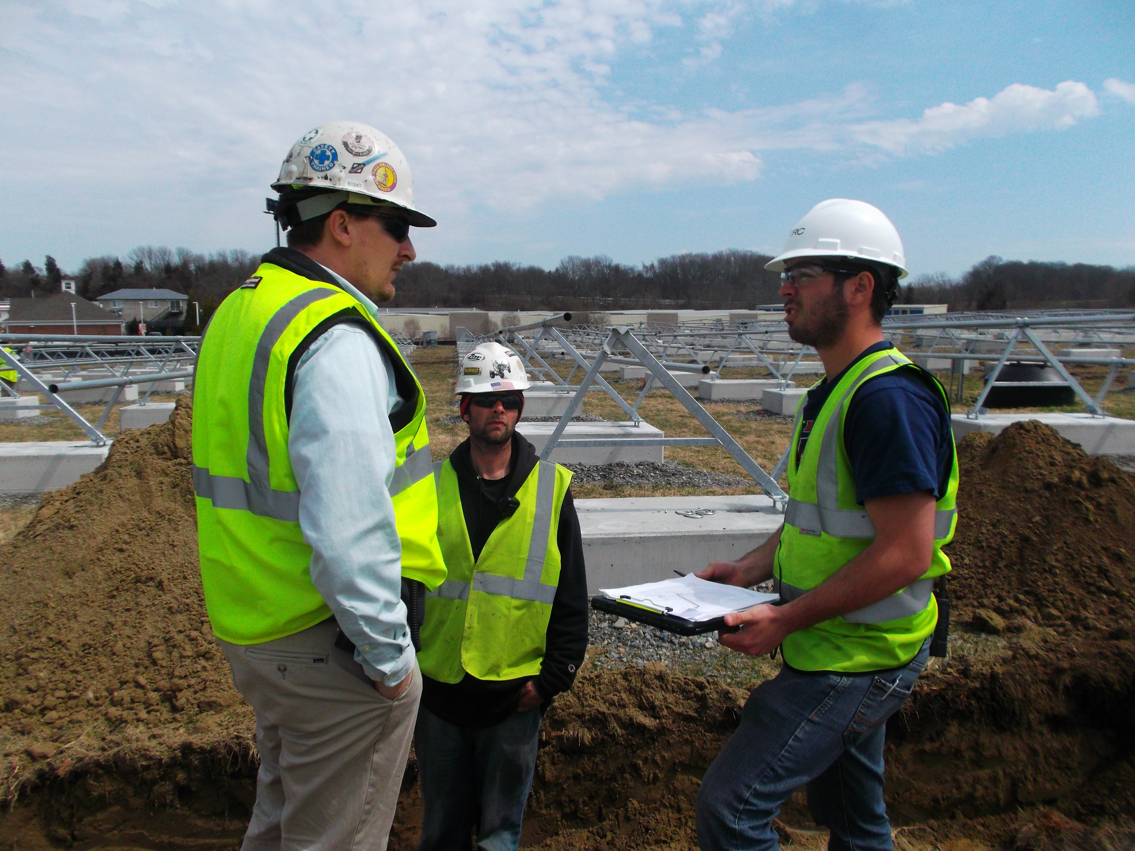 Members of the Beaumont Solar project management and construction